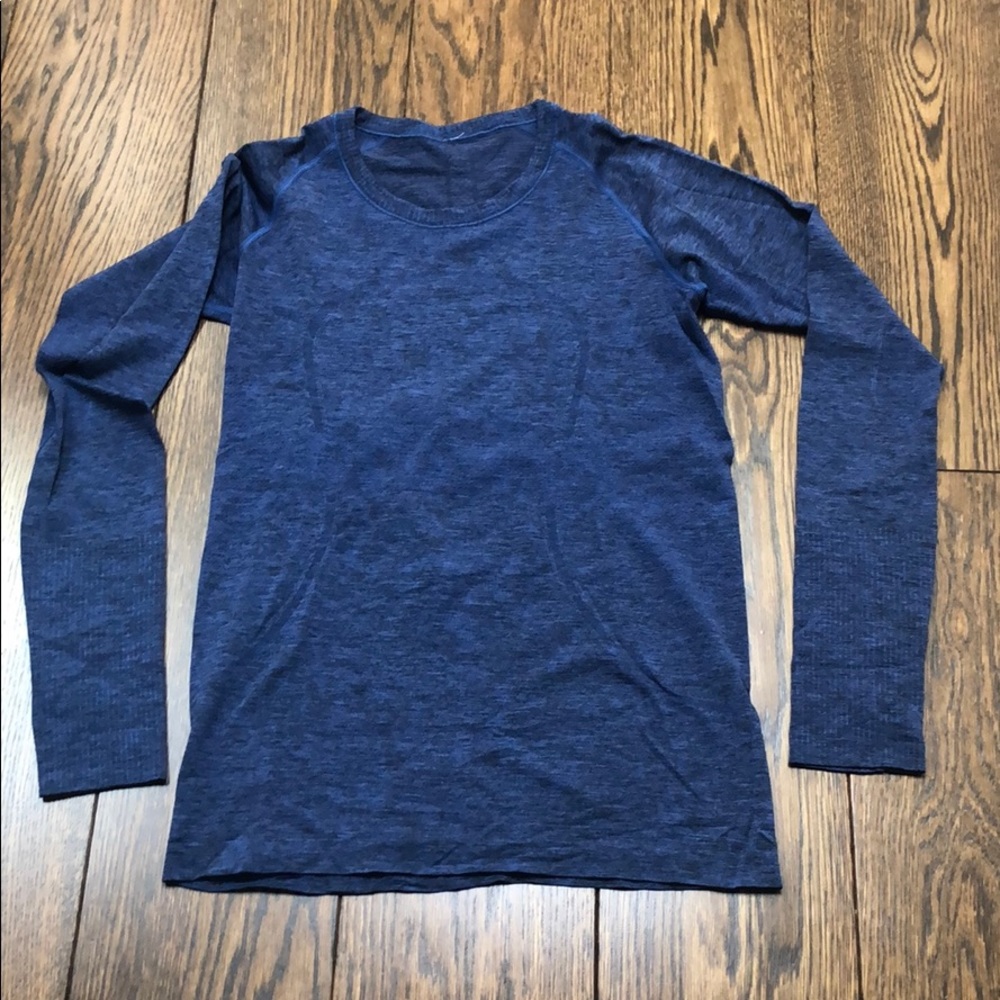 Lululemon blue/black long sleeve t shirt. Size 10